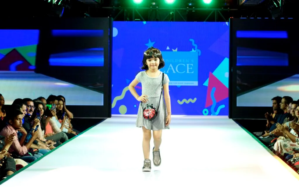 Indulge in Extravagance: Junior's Fashion Week - The Epitome of Refined Children's Fashion